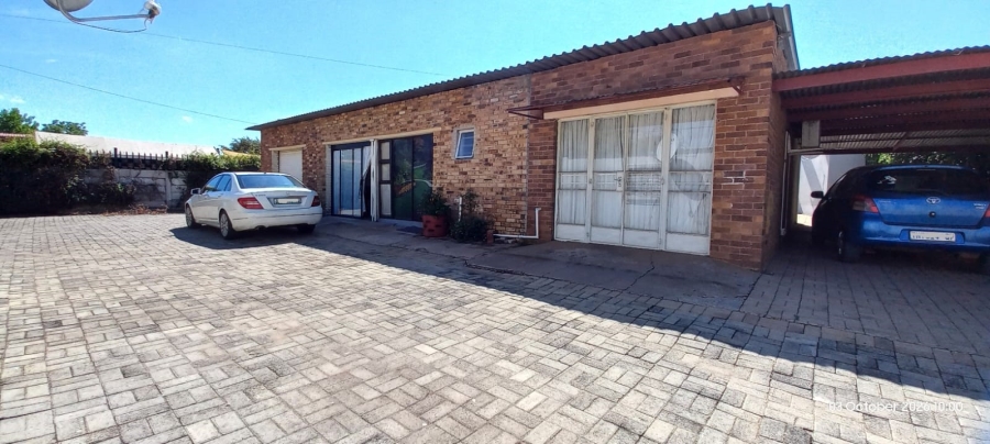 23 Bedroom Property for Sale in Neserhof North West